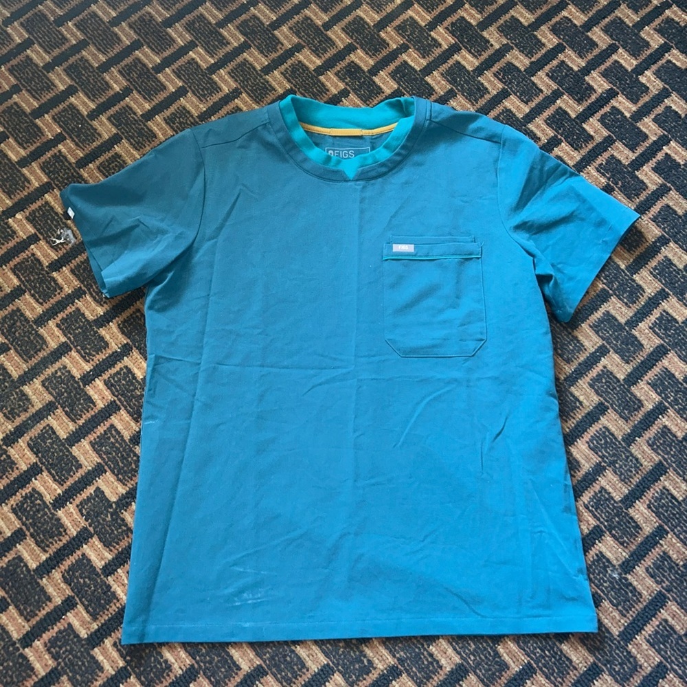 Figs large scrub top